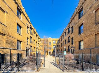 726 W Roscoe St #GS, Chicago, IL 60657