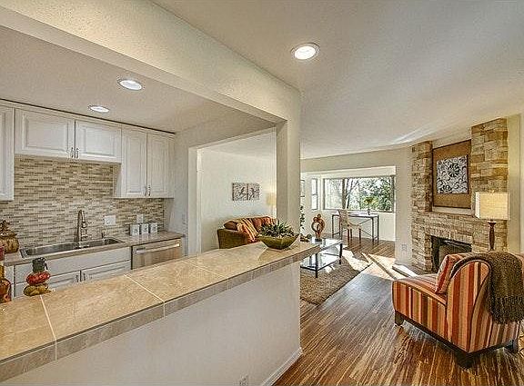 3rd image of 12517 NE 23rd Pl