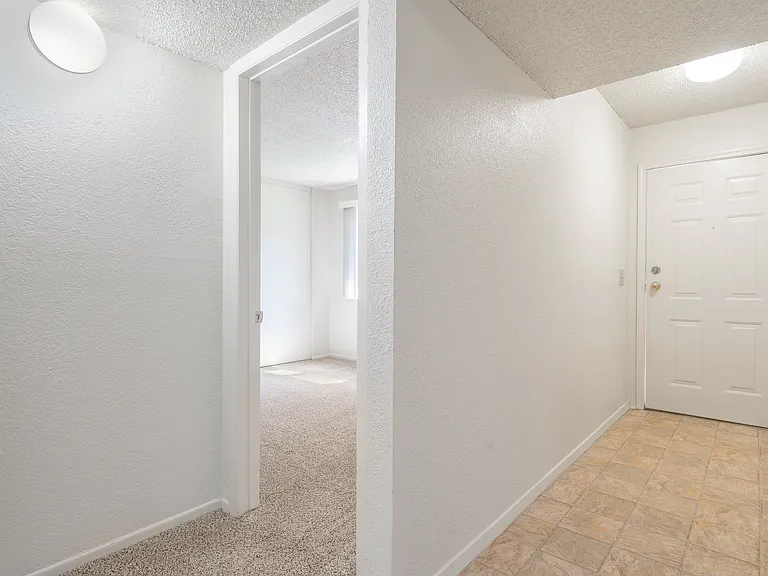 Villagio Apartments — Photo 10