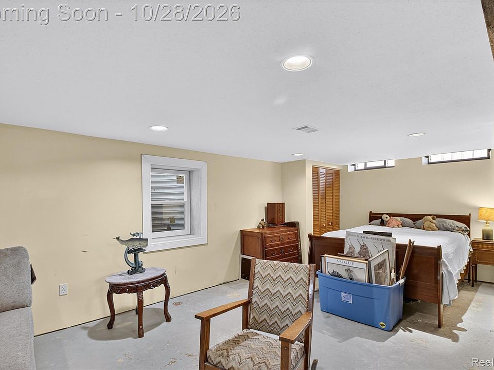 9871 Barkley St, photo 18