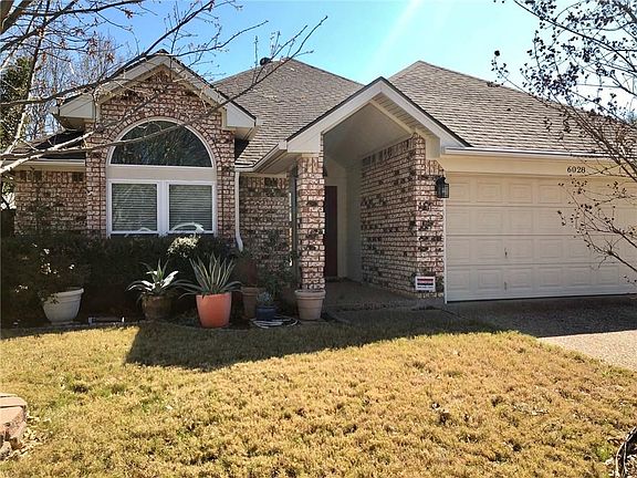 3rd image of 6028 Hilltop Dr