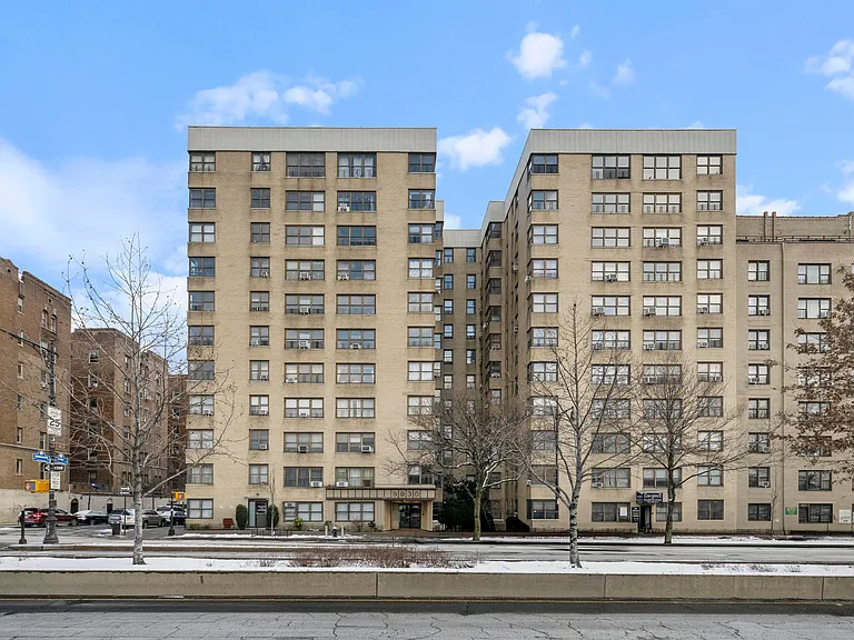 930 Grand Concourse #9J — Photo 14