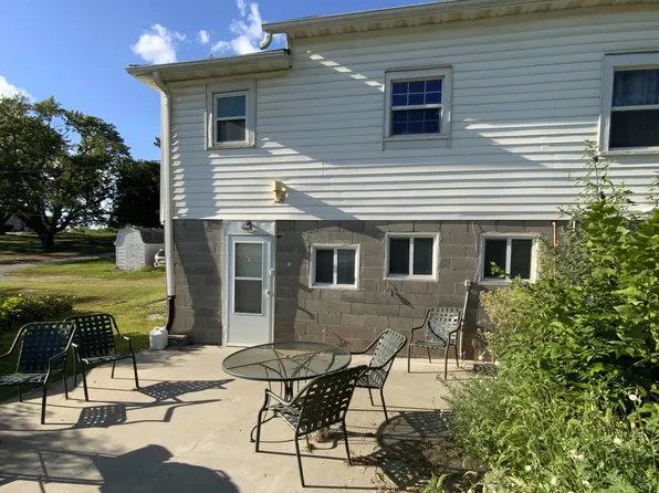 1505 Grove Ave, Corning, IA 50841