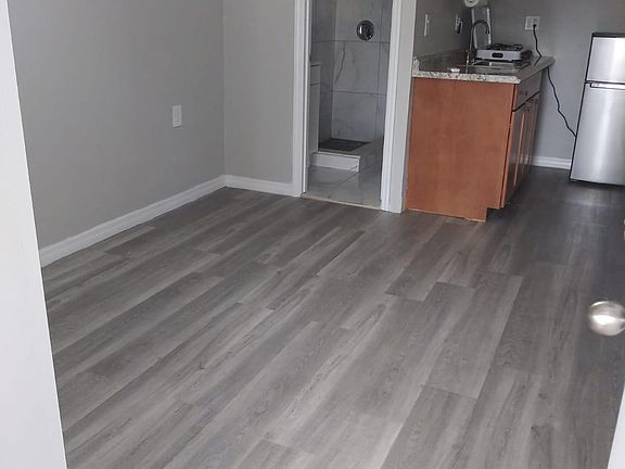 3rd image of 7510 N Coarsey Dr #1