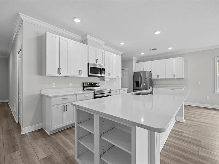 13732 SW 137th Ct — Photo 3