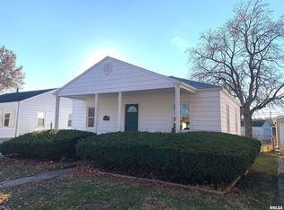 2633 S 4th St, Springfield, IL 62703