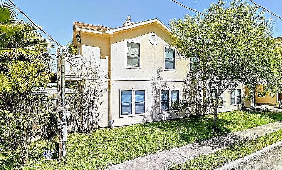 1st image of 2905 Baer St #1