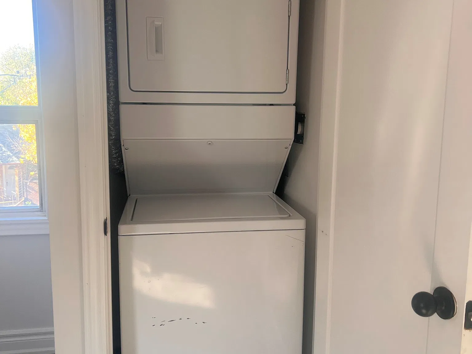 2 bed, $1,900 — Photo 4