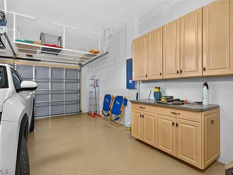 3261 Orangetree Bnd — Photo 34