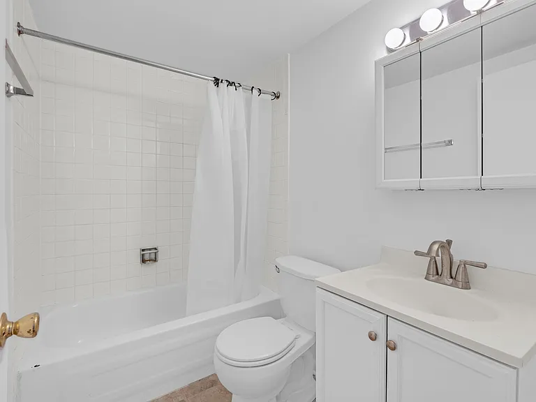 700 Perrie Dr #416 — Photo 8