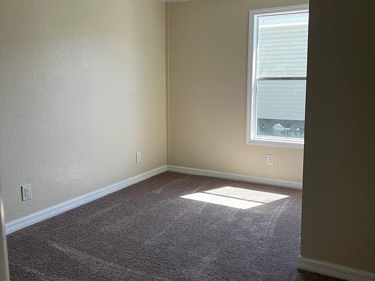 652 Lake Placid Pl — Photo 9