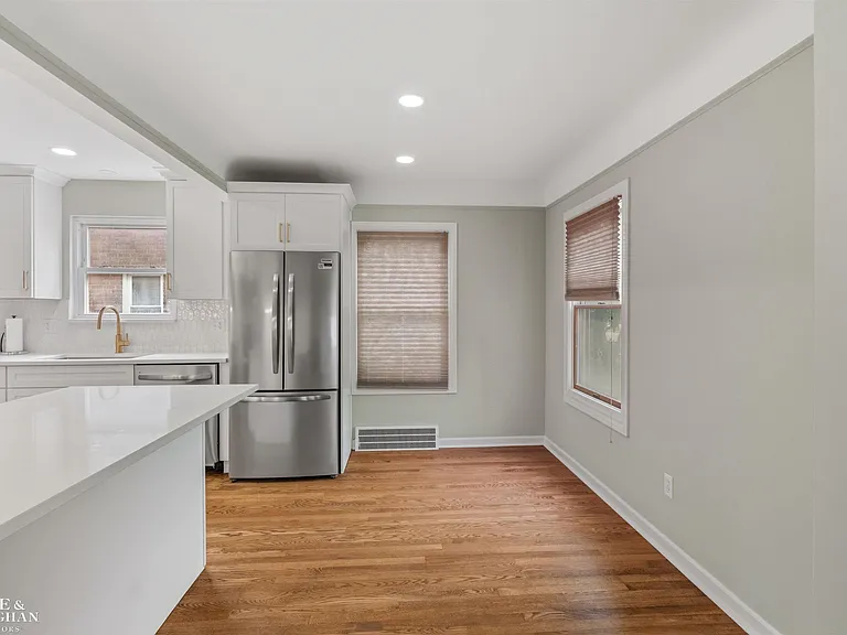 1602 Anita Ave — Photo 7