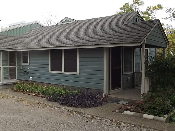 3rd image of 3723 W Clarendon Dr #B