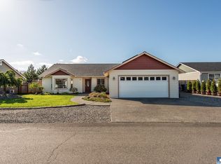 22 E Cobblestone Ln, Sequim, WA 98382