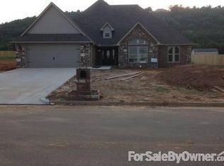 2805 Persimmon St, Poteau, OK 74953