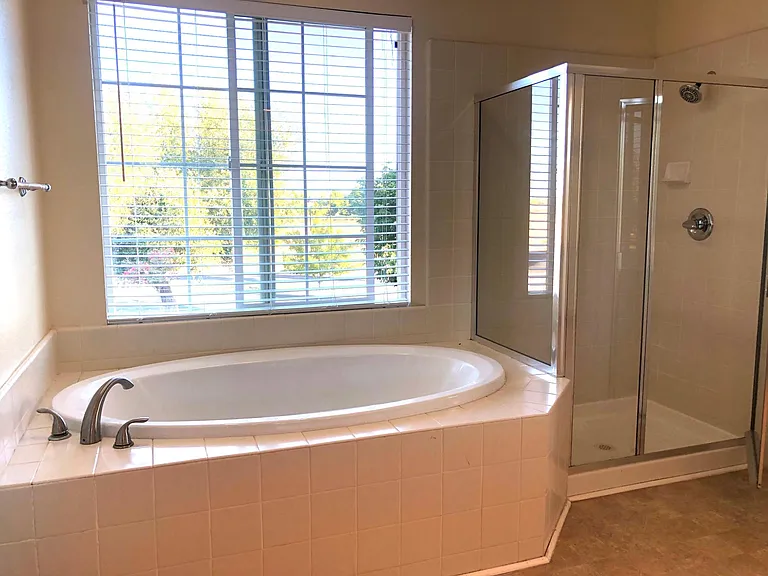 2380 Fernwood Ln — Photo 16