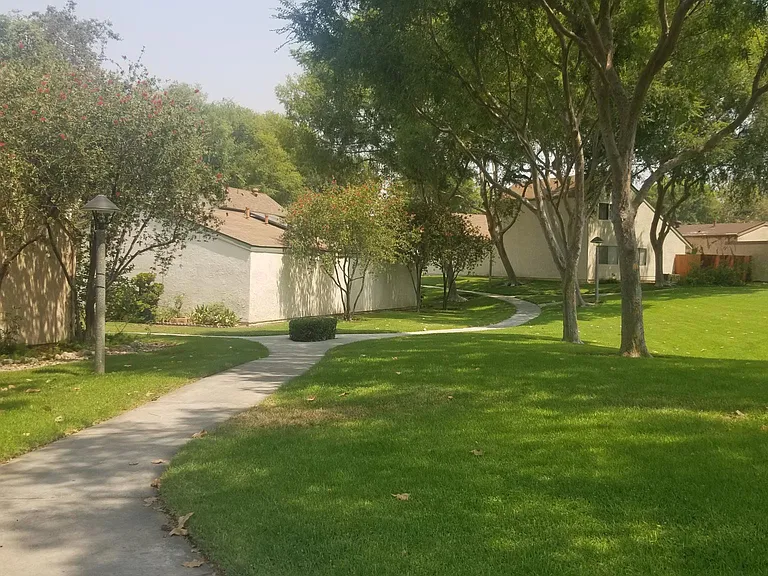 2985 Gingerwood Cir — Photo 6