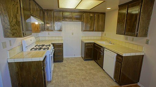 2nd image of 6012 Temple City Blvd APT B