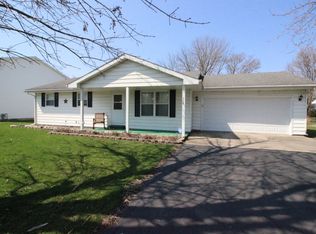 224 N Hamilton St, Gilman, IL 60938