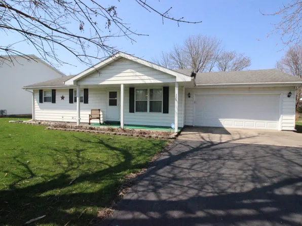 224 N Hamilton St, Gilman, IL 60938