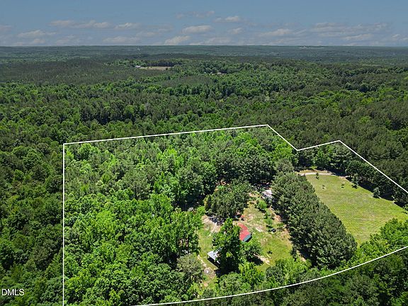 4th image of 260 Ellis Rd