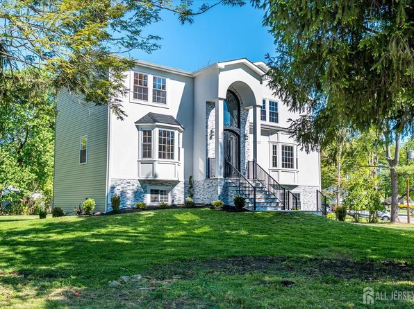22 Mary Ellen Dr, Edison, NJ 08820