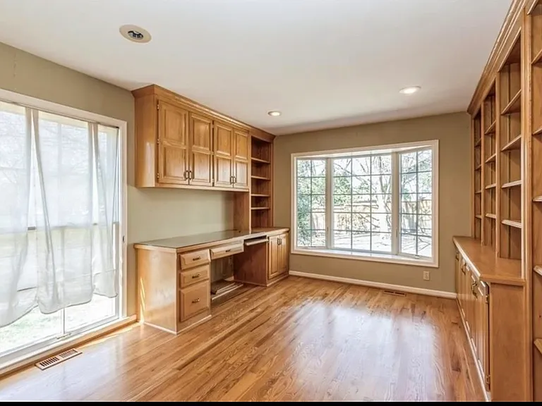 1028 Arno Rd — Photo 2