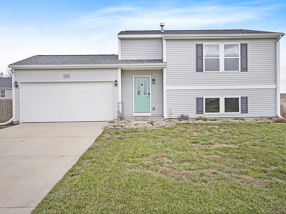 1st image of 1423 Ellington Dr