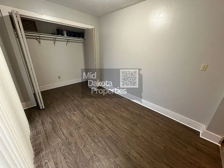 523 W 2nd Ave — Photo 9