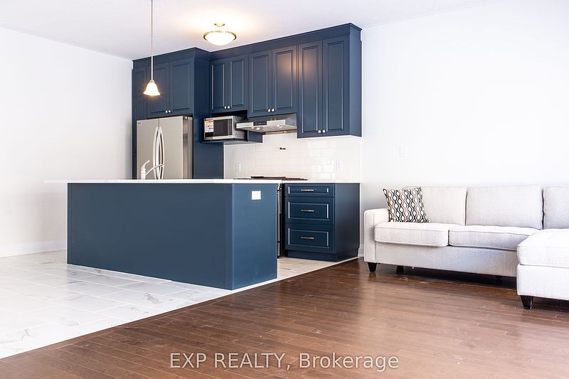 Kitchener House for rent - 4 Bedrooms — photo 2