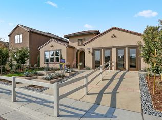 605 Forester Ln S, Madera, CA 93636