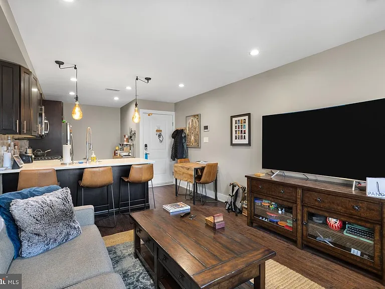 834 N 19th St #3 — Photo 9