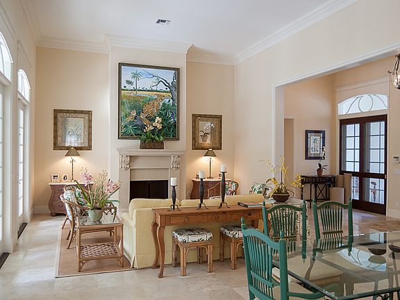 5th image of 581 Sea Oak Dr