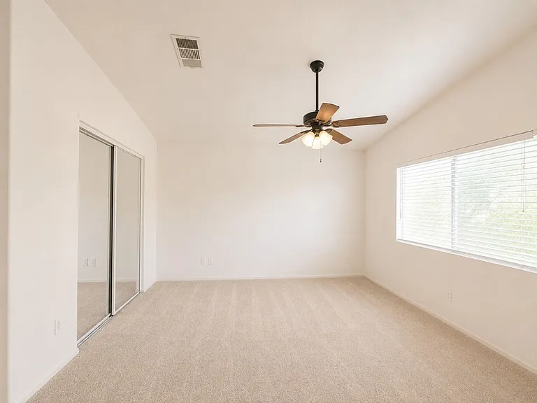 8101 Kempston Ct — Photo 9