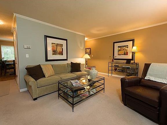 3rd image of 2416 Peachwood Cir #11