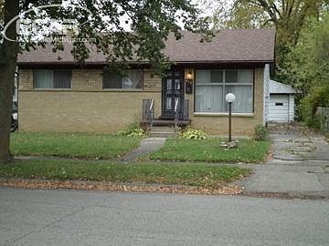 1st image of 614 W Holbrook Ave
