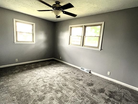 4th image of 400 Otto Ave