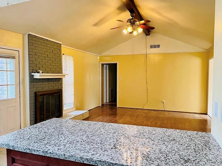 7303 Shiner Ln — Photo 4