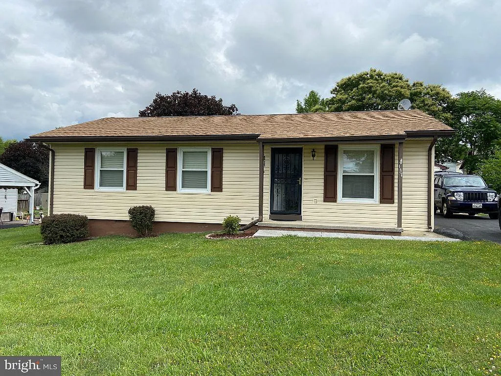 137 Beauregard Blvd photo 1