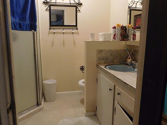 5th image of 1416 W Avenue C