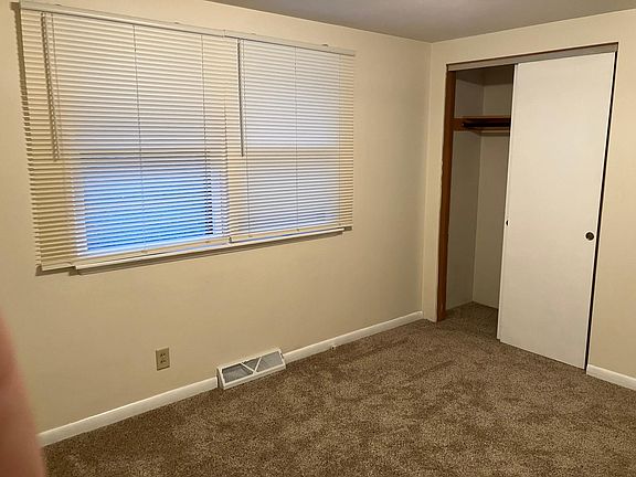 4th image of 389 E Fernwood St