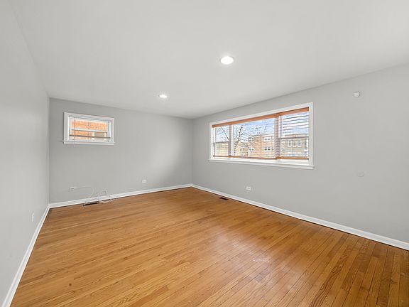 3rd image of 2012 S 5th Ave APT 1N