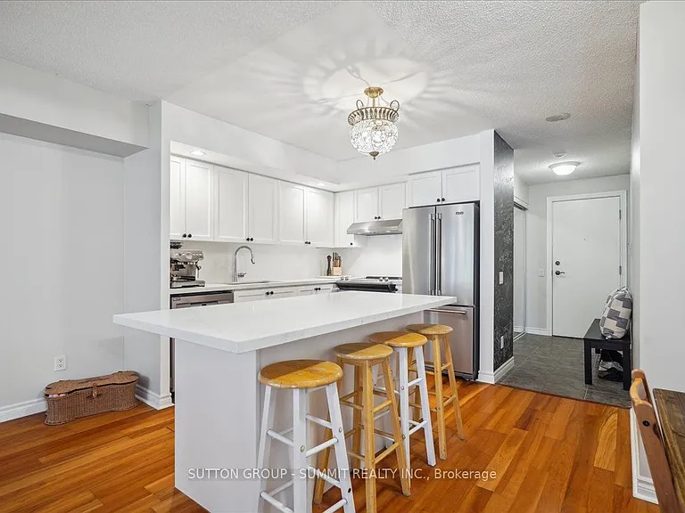 5229 Dundas St W #511 — Photo 14