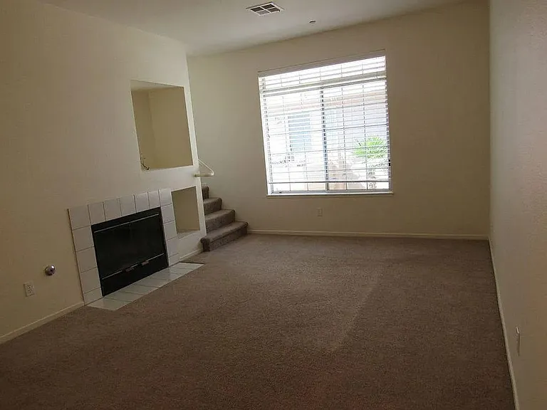 1480 Los Buellis Way — Photo 5