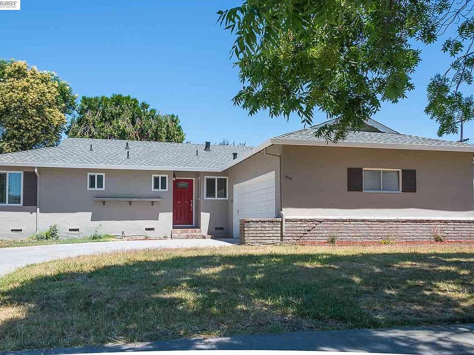 1st image of 1259 Sierra Mar Dr