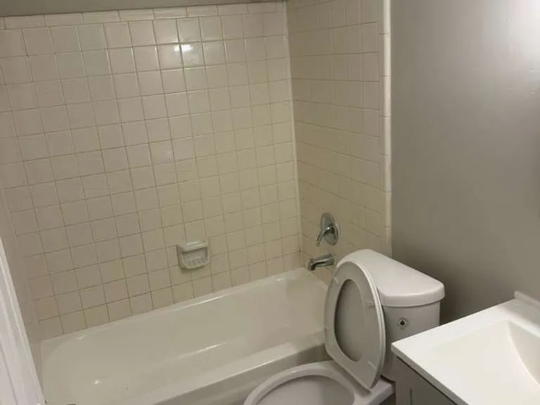 2100 Harrison Ave — Photo 8