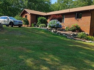 829 Hartford Pike, North Scituate, RI 02857