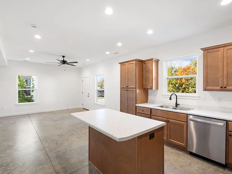 308 E Morgan St #C — Photo 3