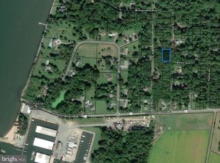 Oak St, Chestertown, MD 21620