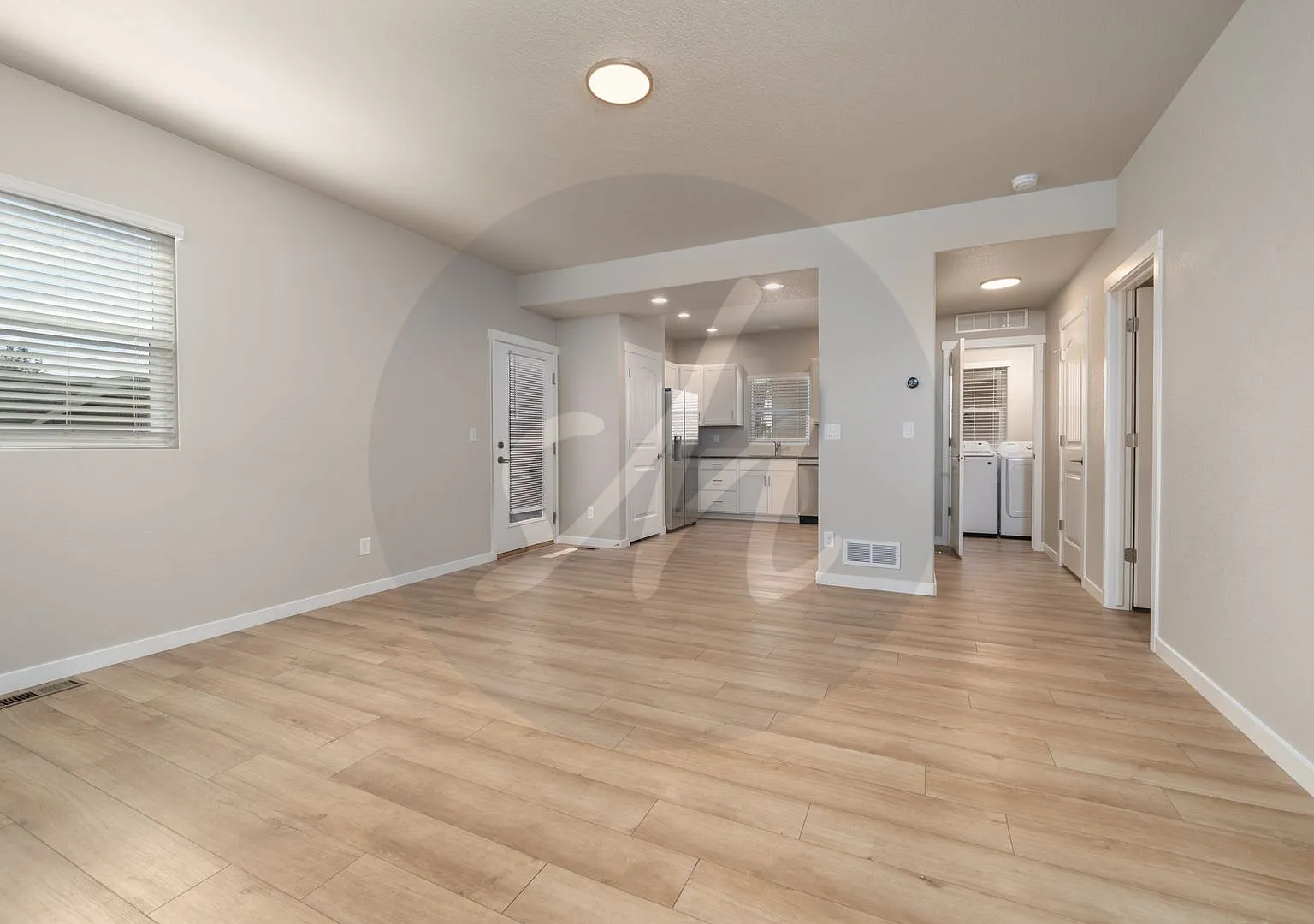 Modern Living Townhome In Palomino Ranch! — Photo 3